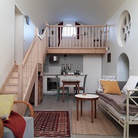Le Clos - La Chapelle Lombard  Luaran gambar