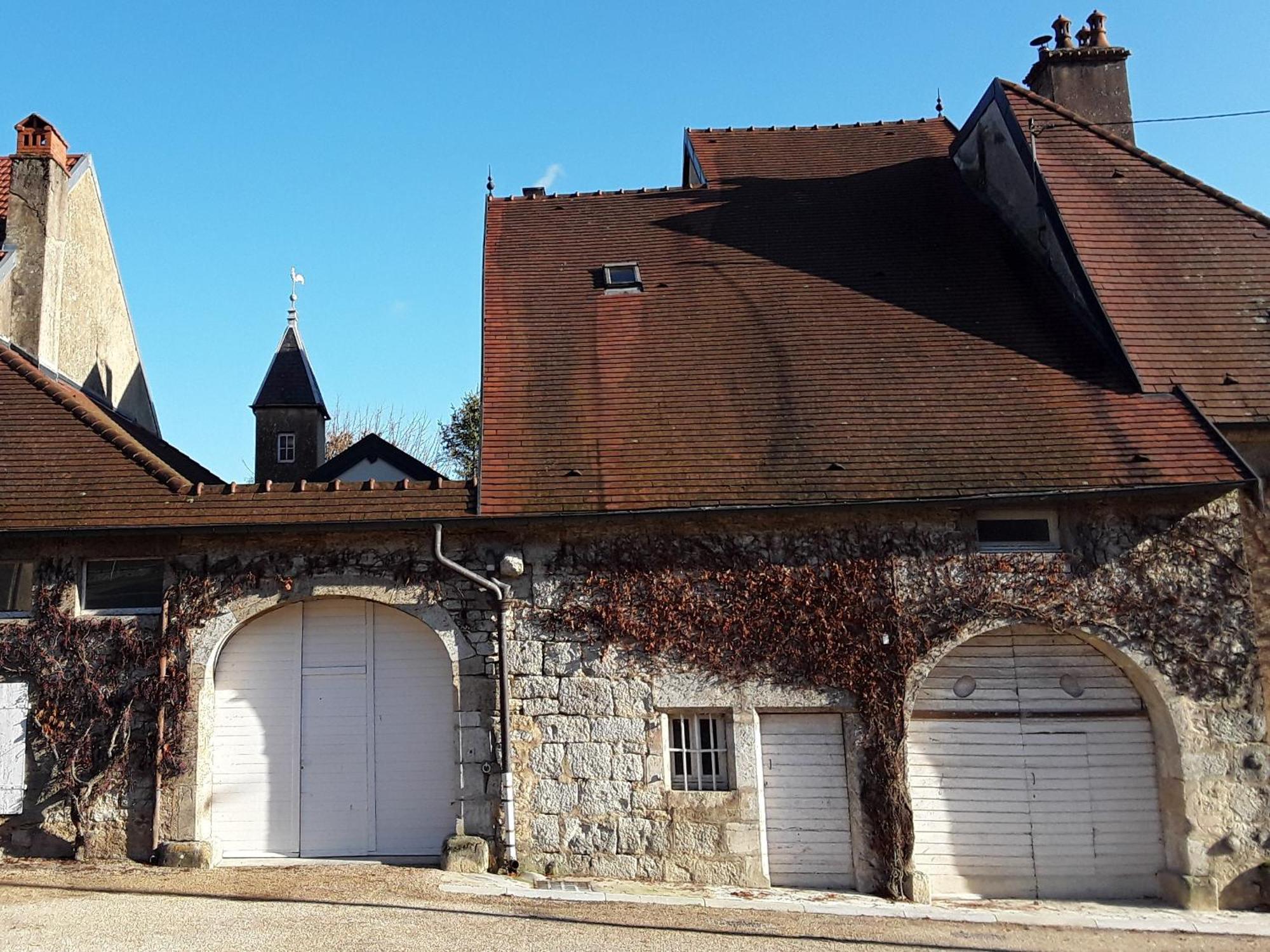 Le Clos - La Chapelle Lombard  Luaran gambar